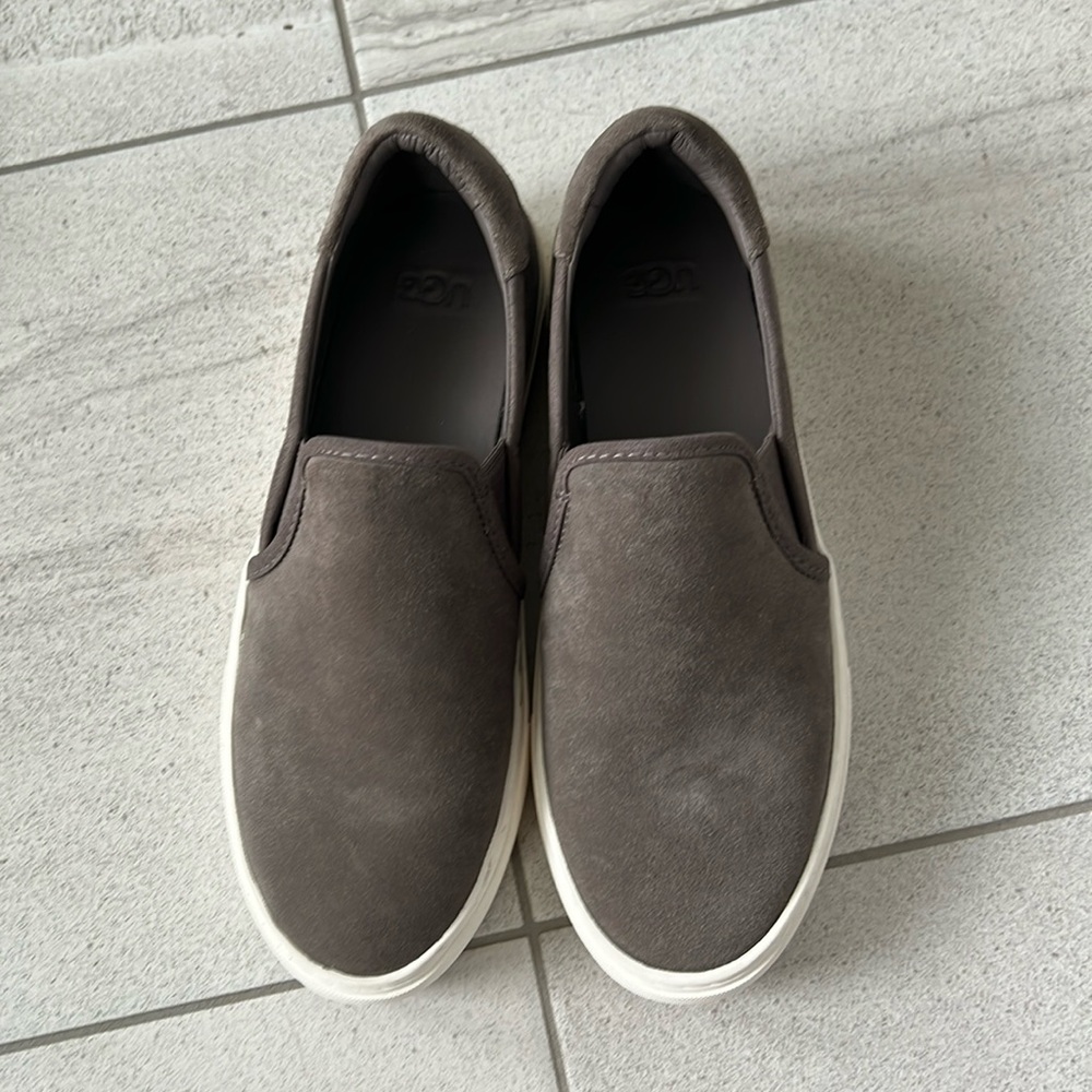 Ugg grey taupe suede slip on sz 7.5 worn once
